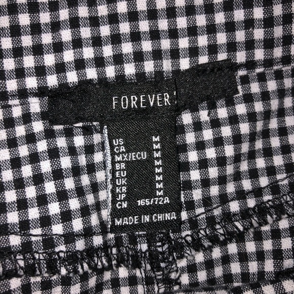 GINGHAM Mini Skirt!!:) - Picture 3 of 4